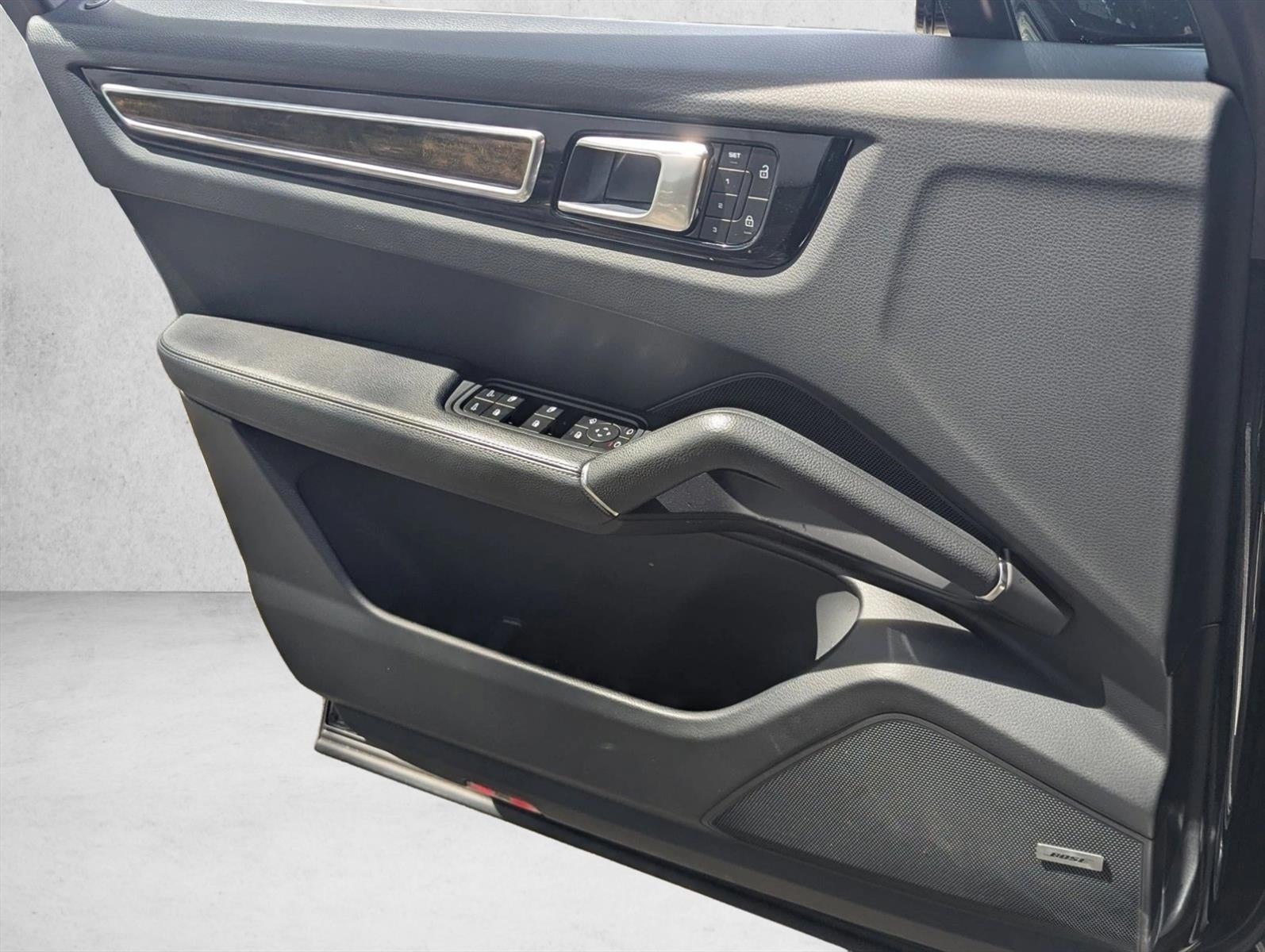 2023 Porsche Cayenne AWD