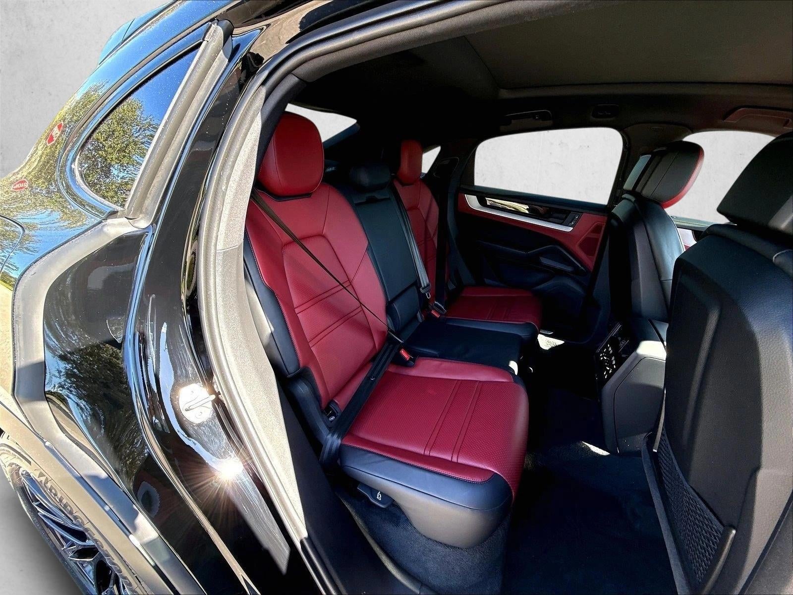2024 Porsche Cayenne Coupe AWD