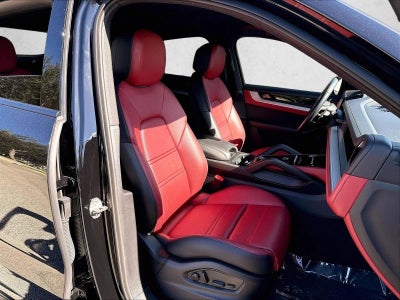2024 Porsche Cayenne Coupe AWD