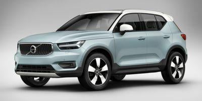 2022 Volvo XC40 T5 AWD Momentum