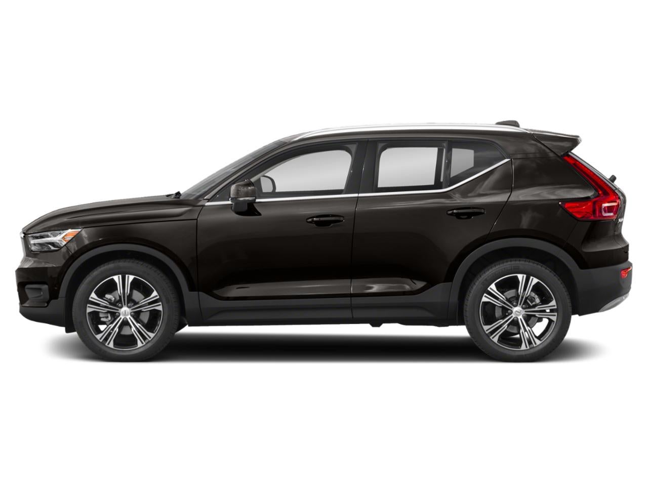 2022 Volvo XC40 T5 AWD Momentum