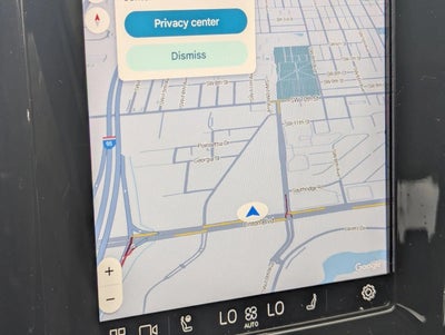 2023 Volvo XC40 B5 AWD Plus Dark Theme