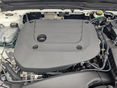 2023 Volvo XC40 B5 AWD Plus Dark Theme