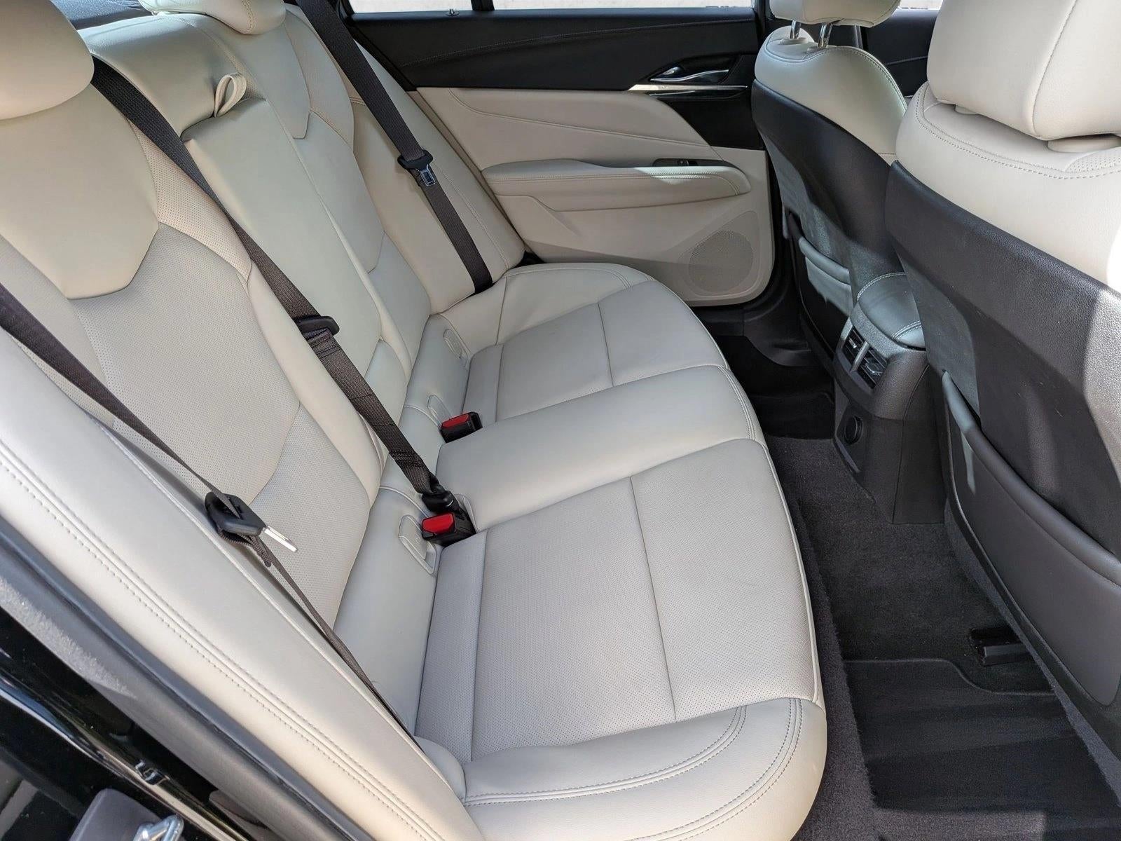 2023 Cadillac CT4 4dr Sdn Premium Luxury