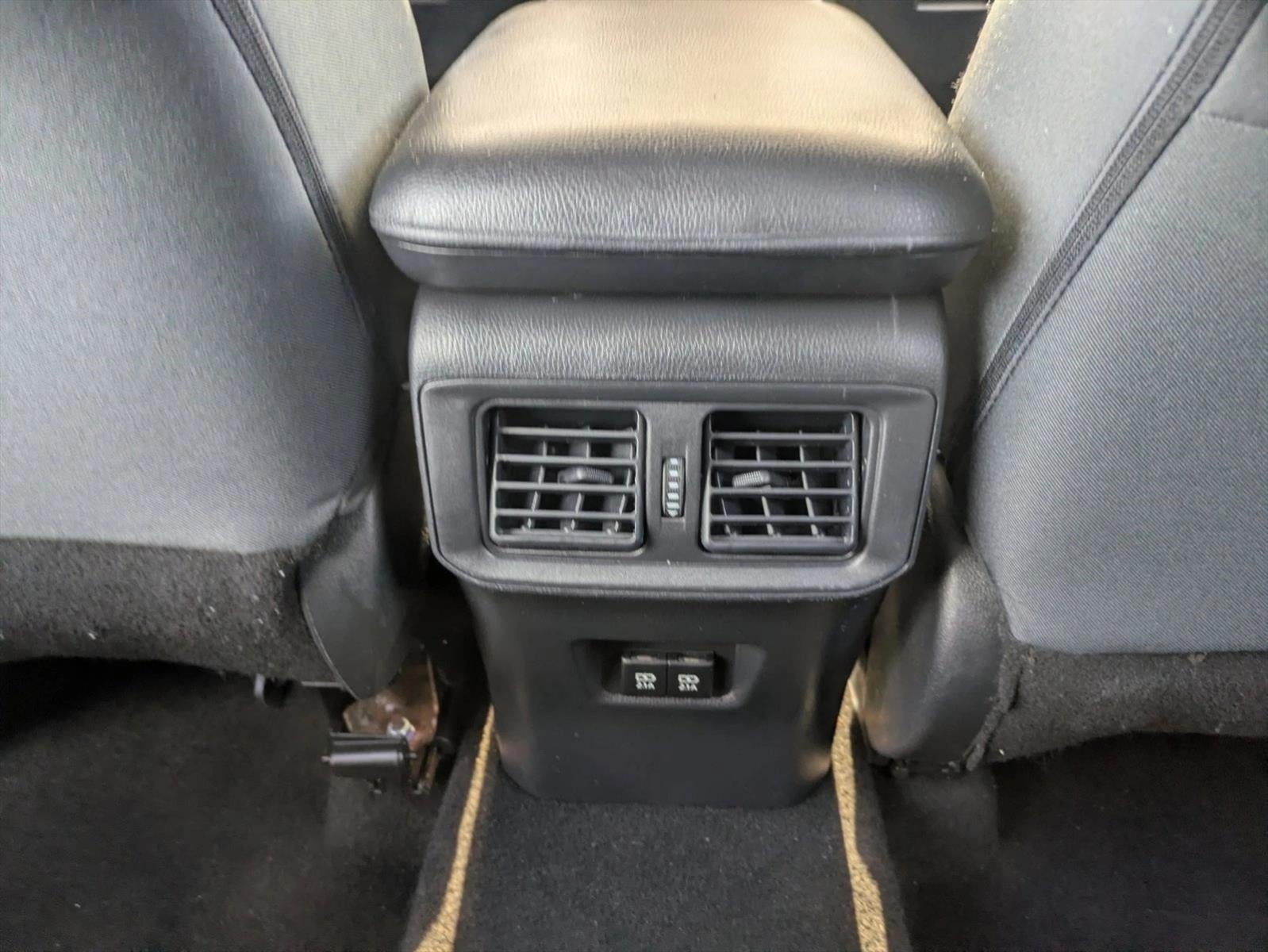 2020 Toyota RAV4 XLE FWD (GS)