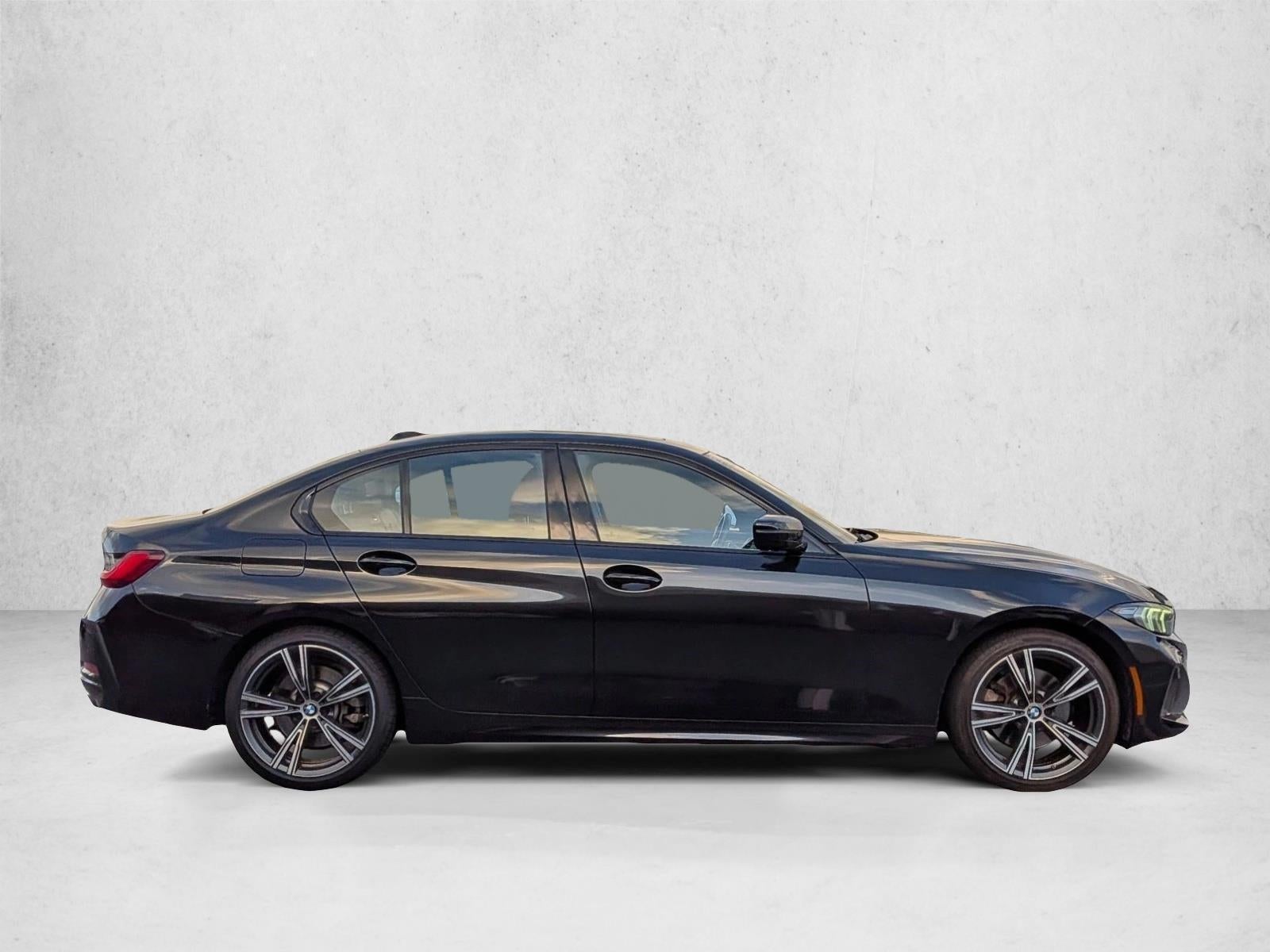 2023 BMW 330i Sedan