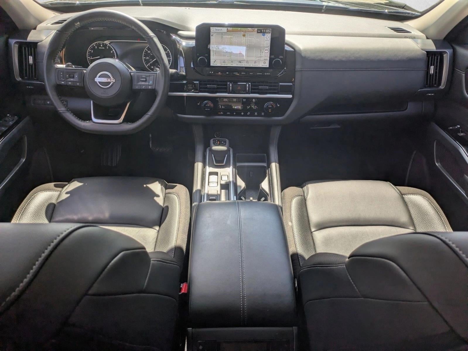 2025 Nissan Pathfinder SL 2WD