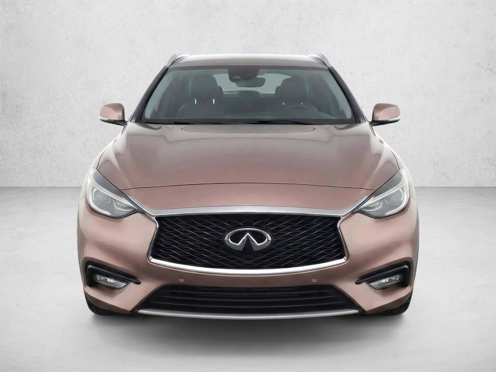 2017 INFINITI QX30 Premium FWD