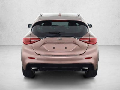 2017 INFINITI QX30 Premium FWD