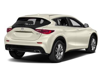 2017 INFINITI QX30 Premium FWD