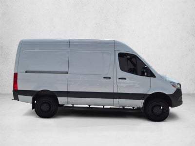 2022 Mercedes-Benz Sprinter Cargo Van 2500 Standard Roof V6 144" 4WD