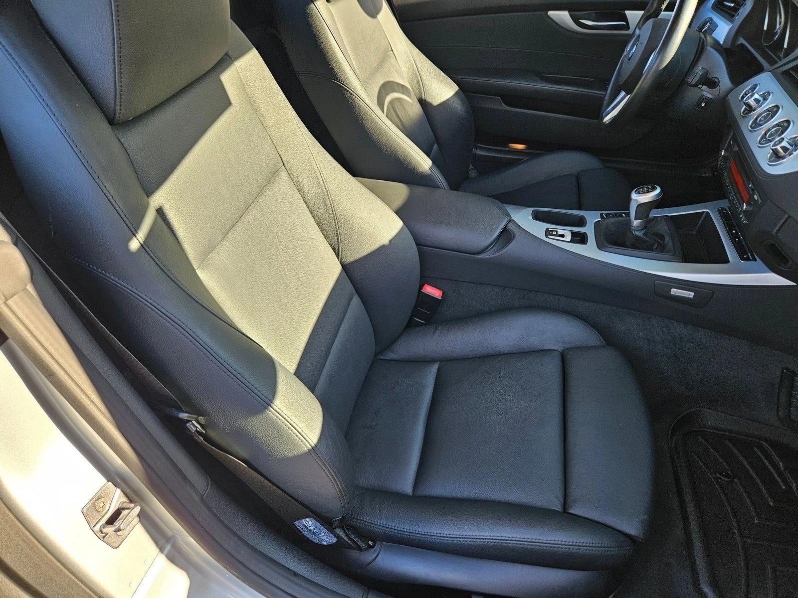 2010 BMW Z4 sDrive35i Roadster