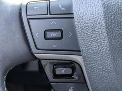 2025 Toyota Camry SE (SE)