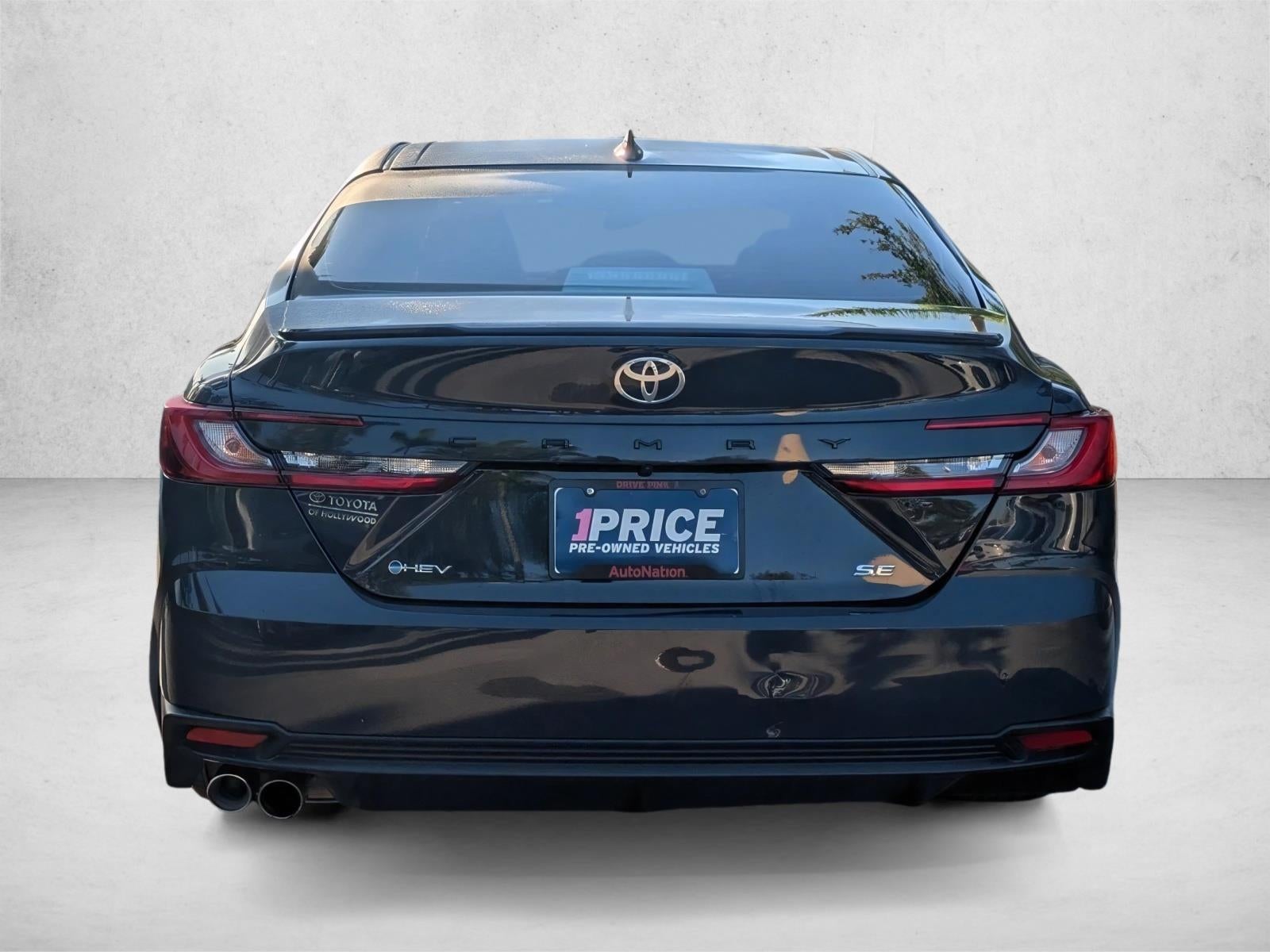 2025 Toyota Camry SE (SE)