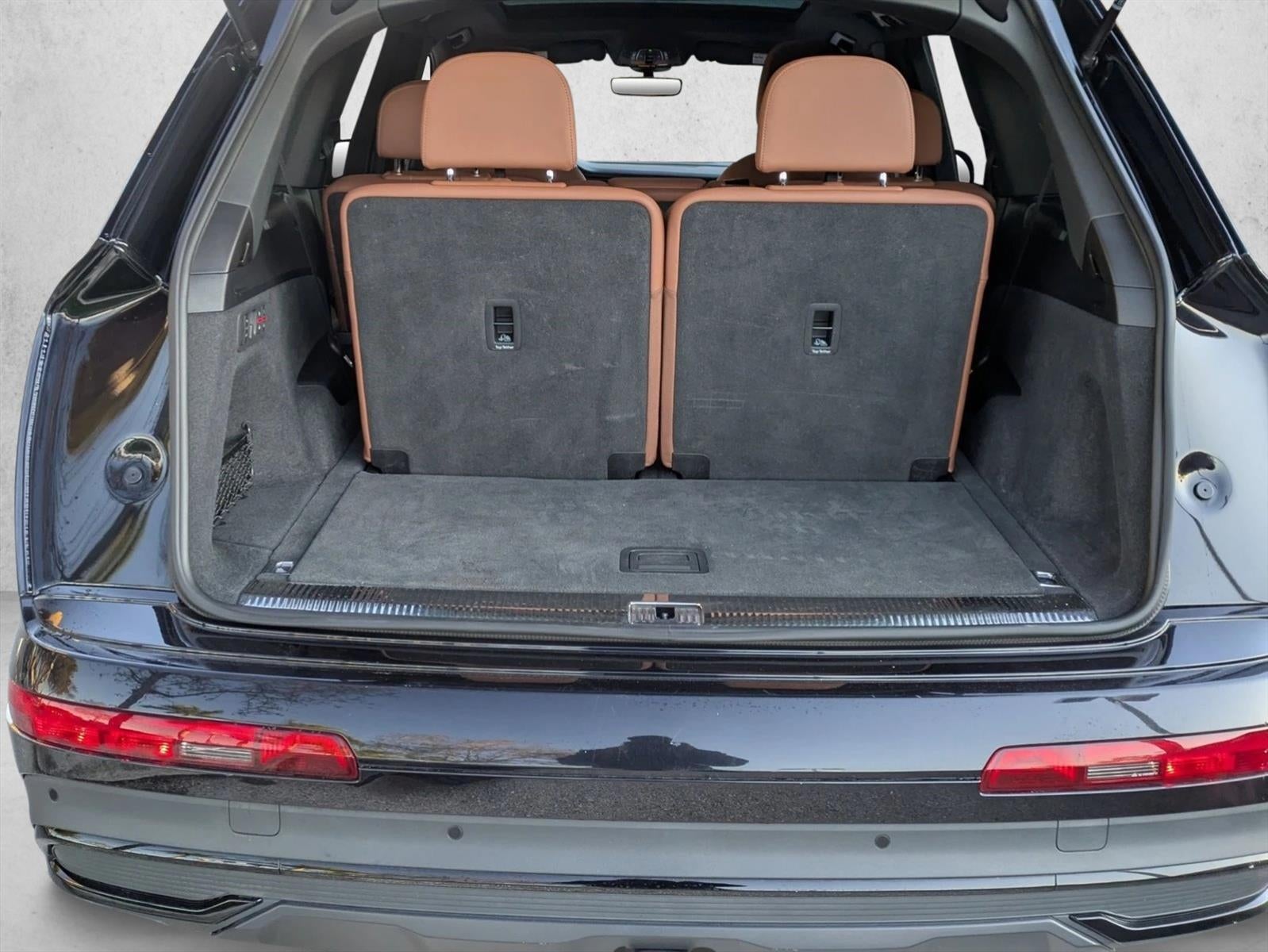 2021 Audi Q7 Prestige 55 TFSI quattro