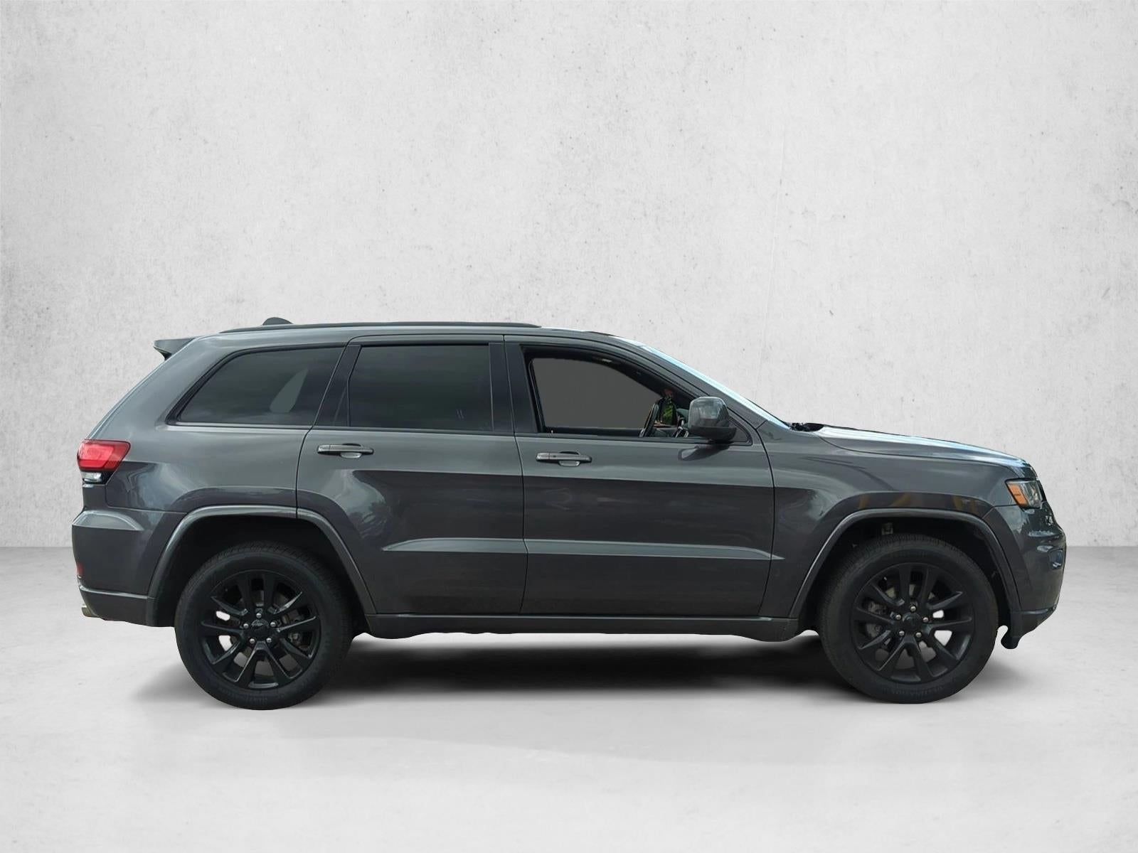 2018 Jeep Grand Cherokee Altitude 4x4 *Ltd Avail*