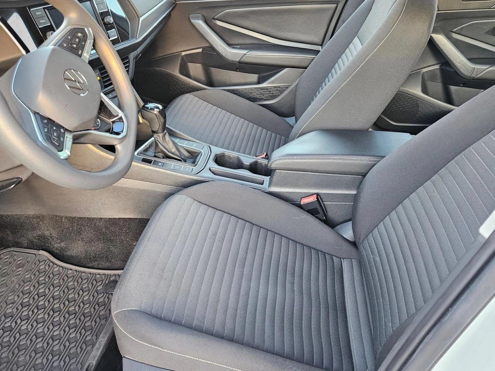 2022 Volkswagen Jetta S Auto