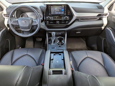 2022 Toyota Highlander XLE FWD (Natl)