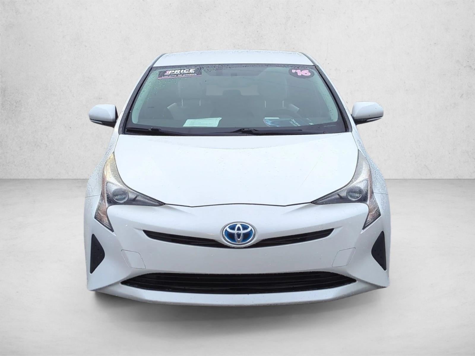 2016 Toyota Prius 5dr HB Two Eco (Natl)