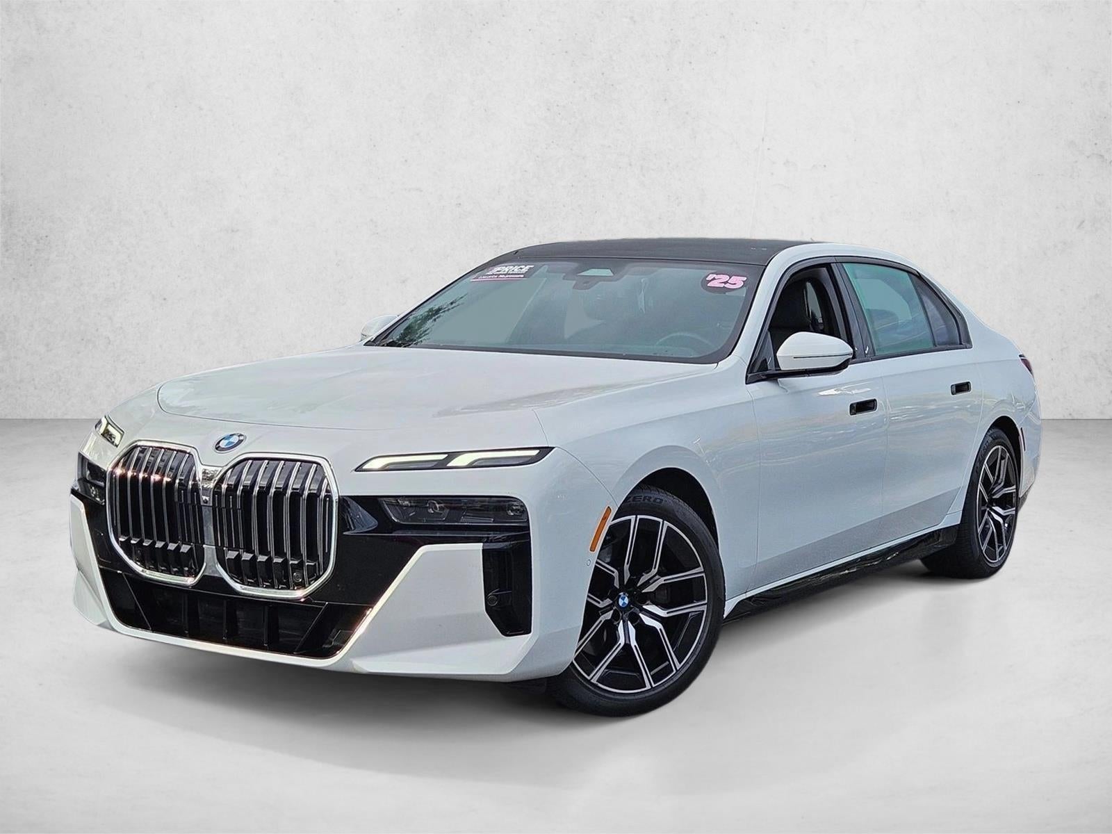 2025 BMW 740i xDrive Sedan