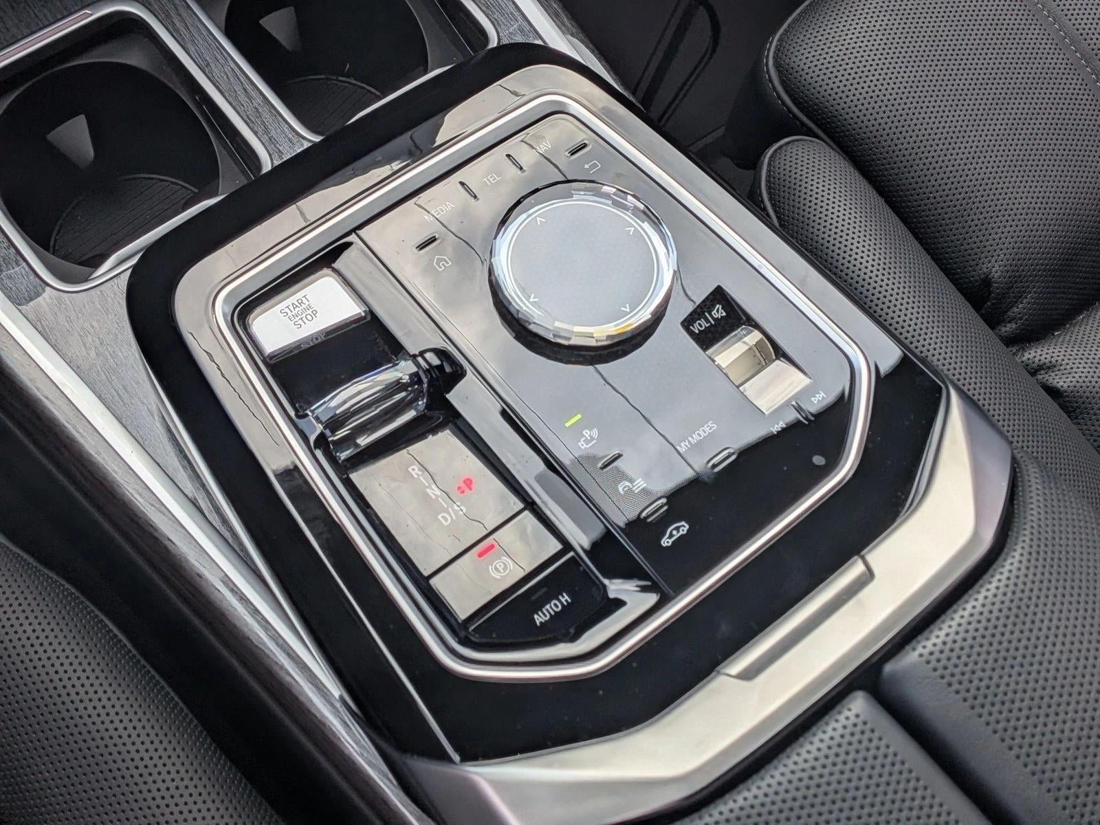 2024 BMW 760i xDrive Sedan