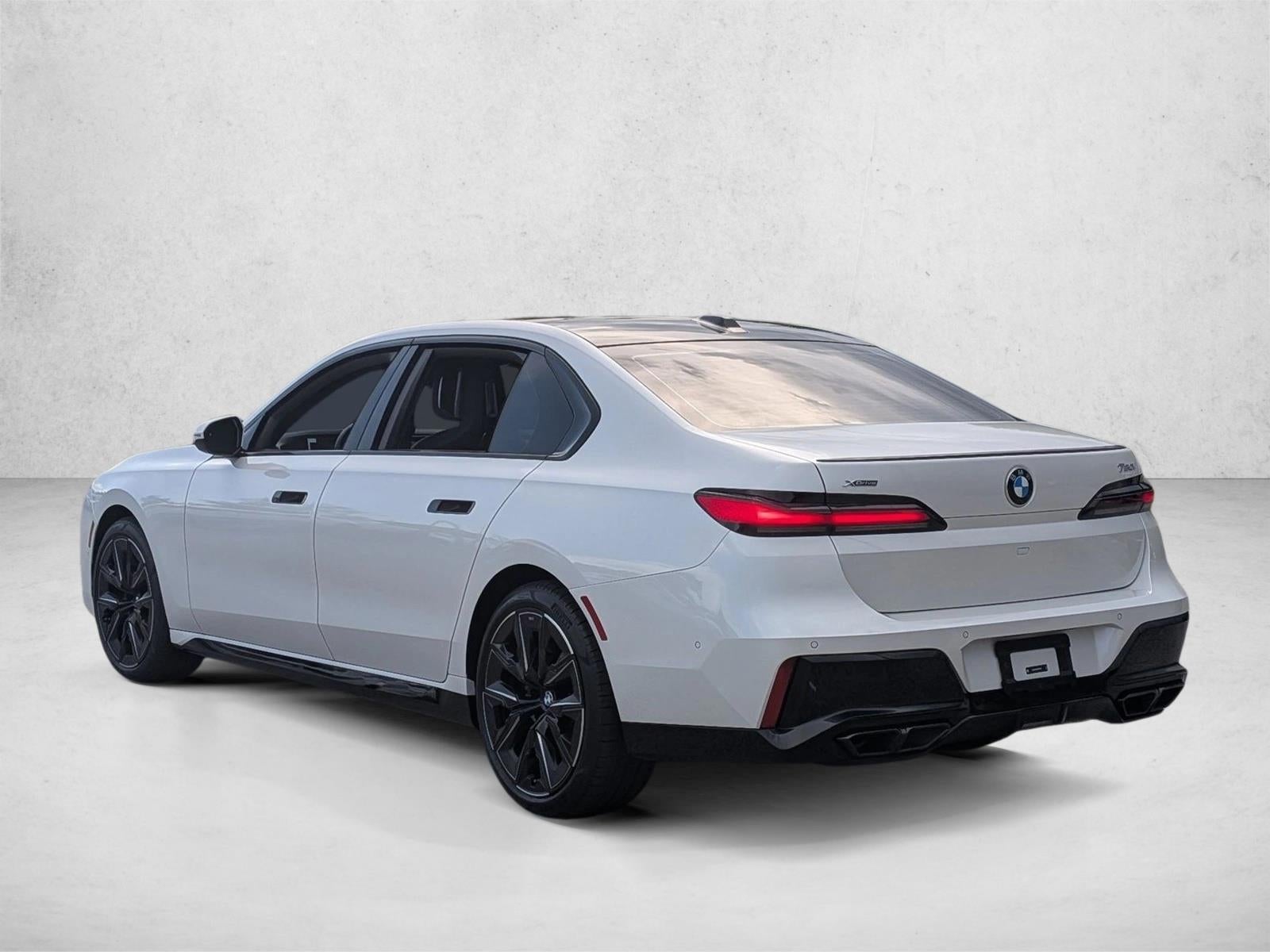 2024 BMW 760i xDrive Sedan