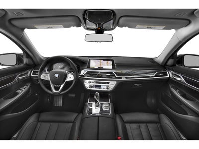 2022 BMW 740i Sedan