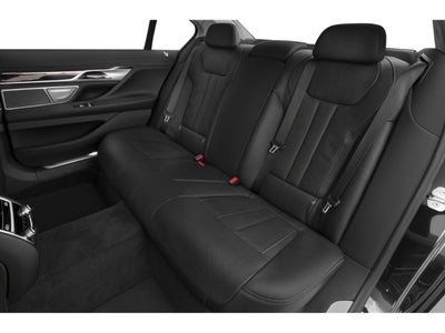 2022 BMW 740i Sedan
