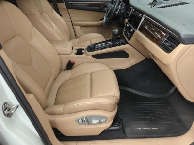 2023 Porsche Macan AWD