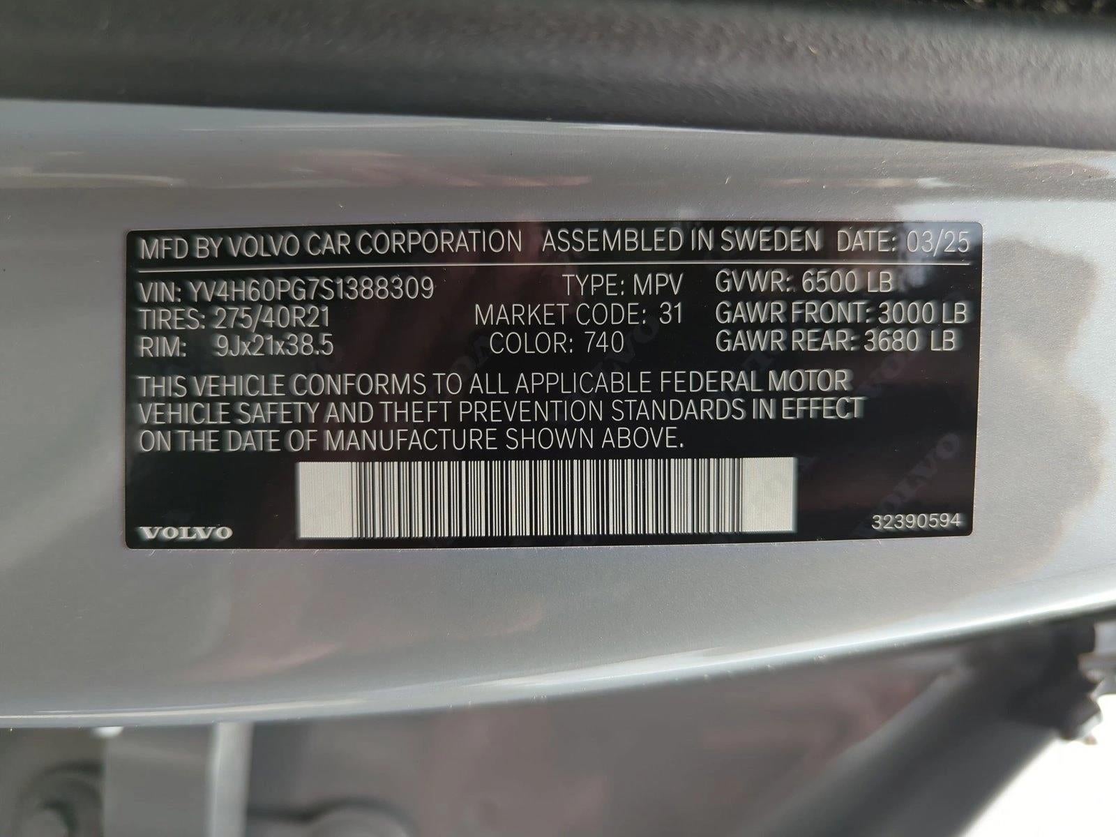 2025 Volvo XC90 Plug-In Hybrid 2025.5 T8 AWD Ultra 7-Seater