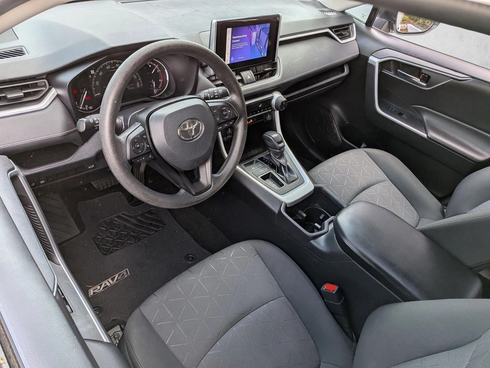 2023 Toyota RAV4 XLE FWD (GS)