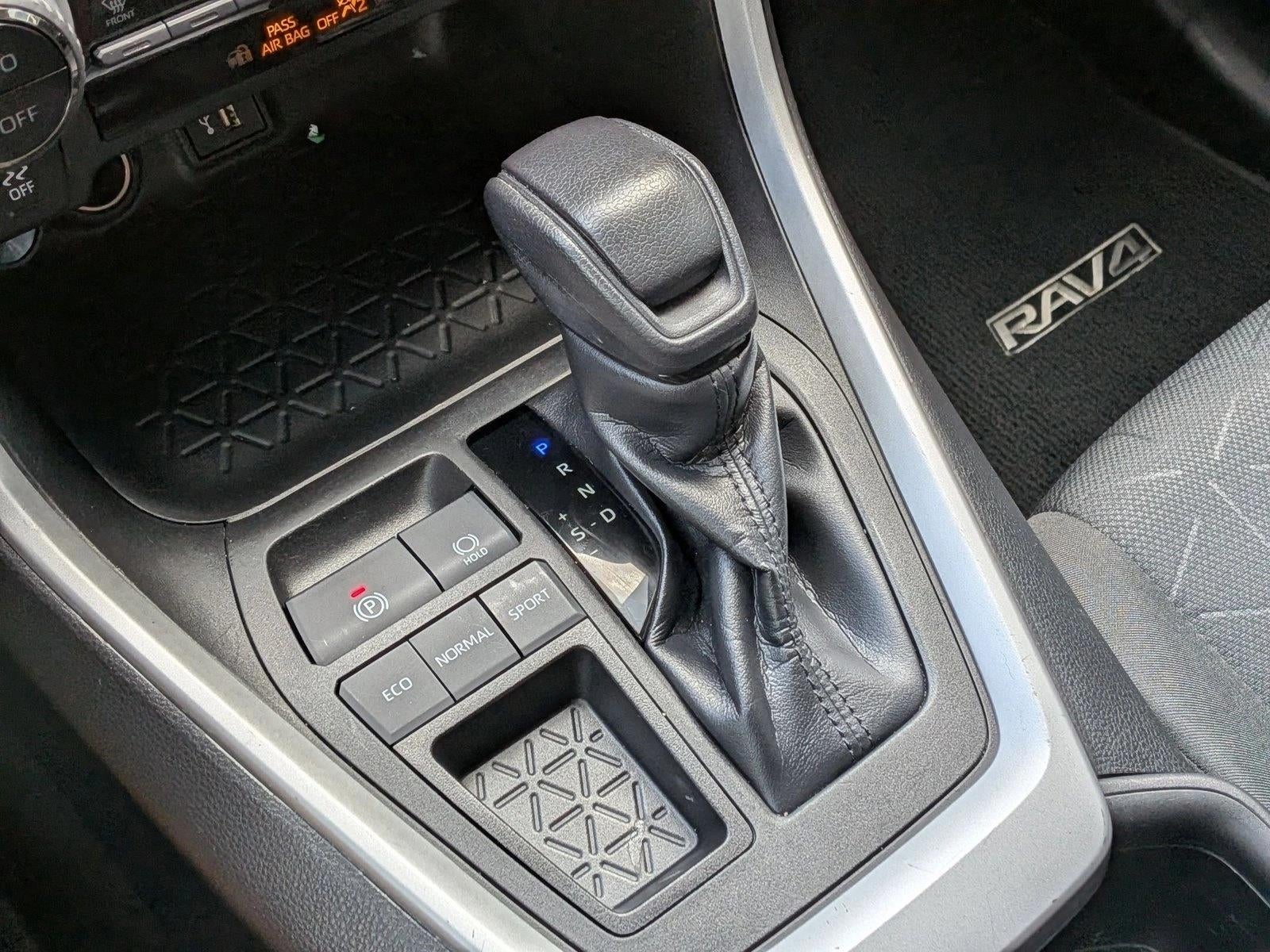 2023 Toyota RAV4 XLE FWD (GS)