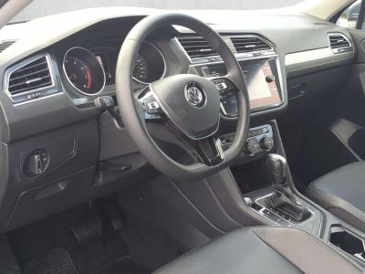 2020 Volkswagen Tiguan 2.0T SE FWD