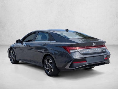 2024 Hyundai ELANTRA Limited IVT