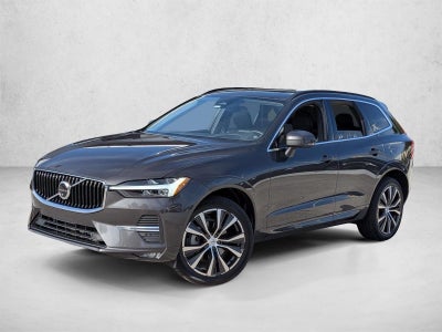 2022 Volvo XC60 B5 FWD Momentum