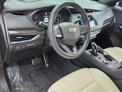 2023 Cadillac XT4 FWD 4dr Sport