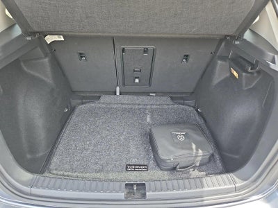2022 Volkswagen Taos SE FWD