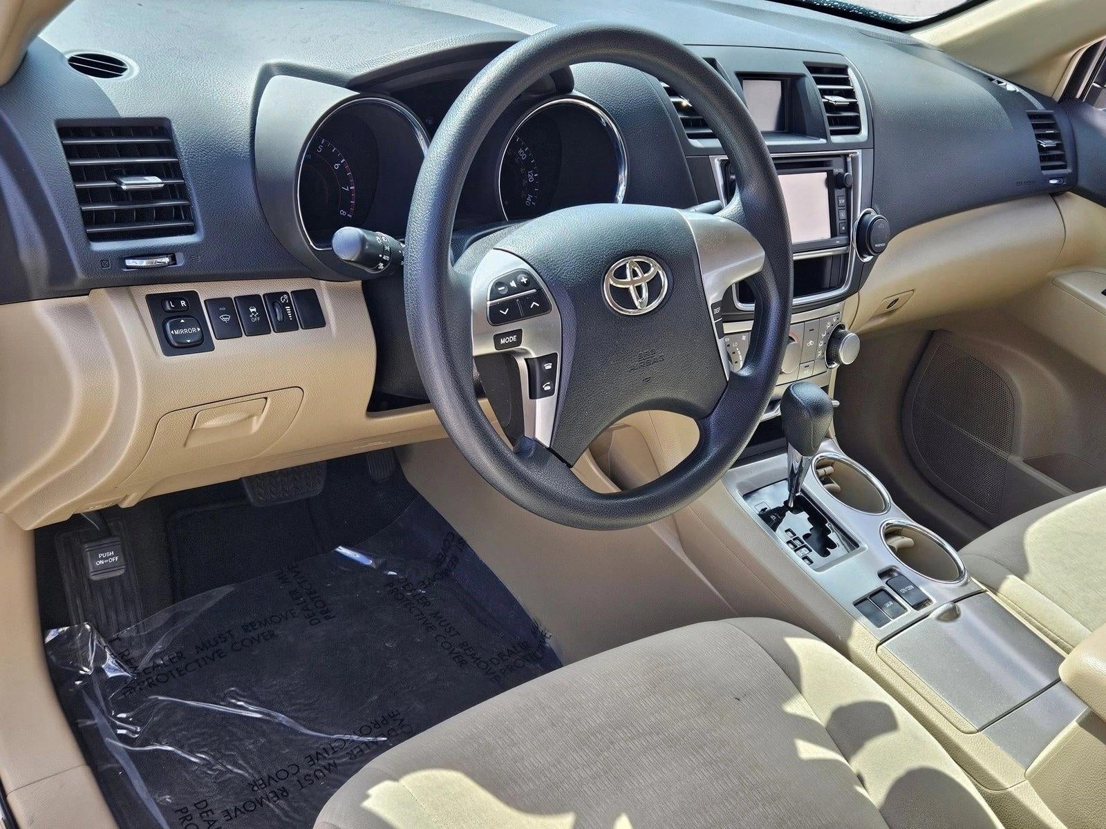 2013 Toyota Highlander FWD 4dr I4 Plus (Natl)