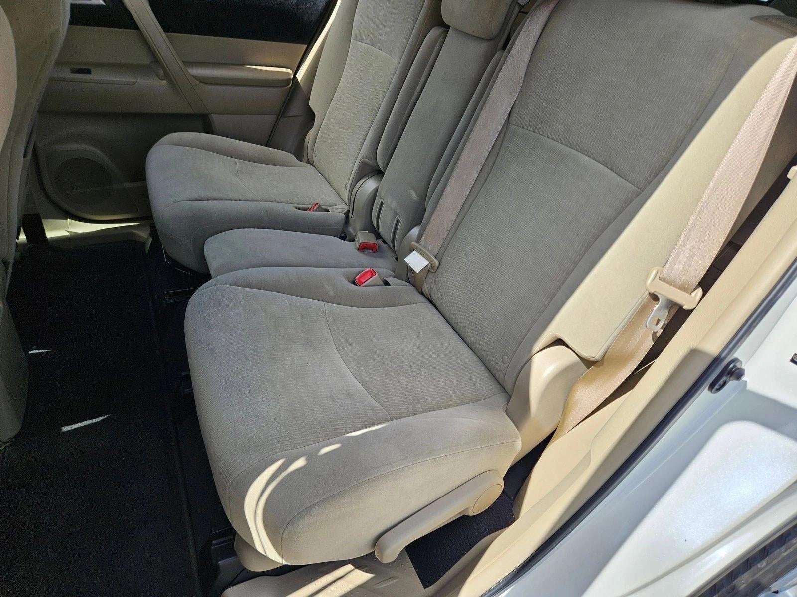 2013 Toyota Highlander FWD 4dr I4 Plus (Natl)