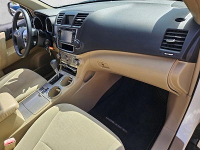 2013 Toyota Highlander FWD 4dr I4 Plus (Natl)