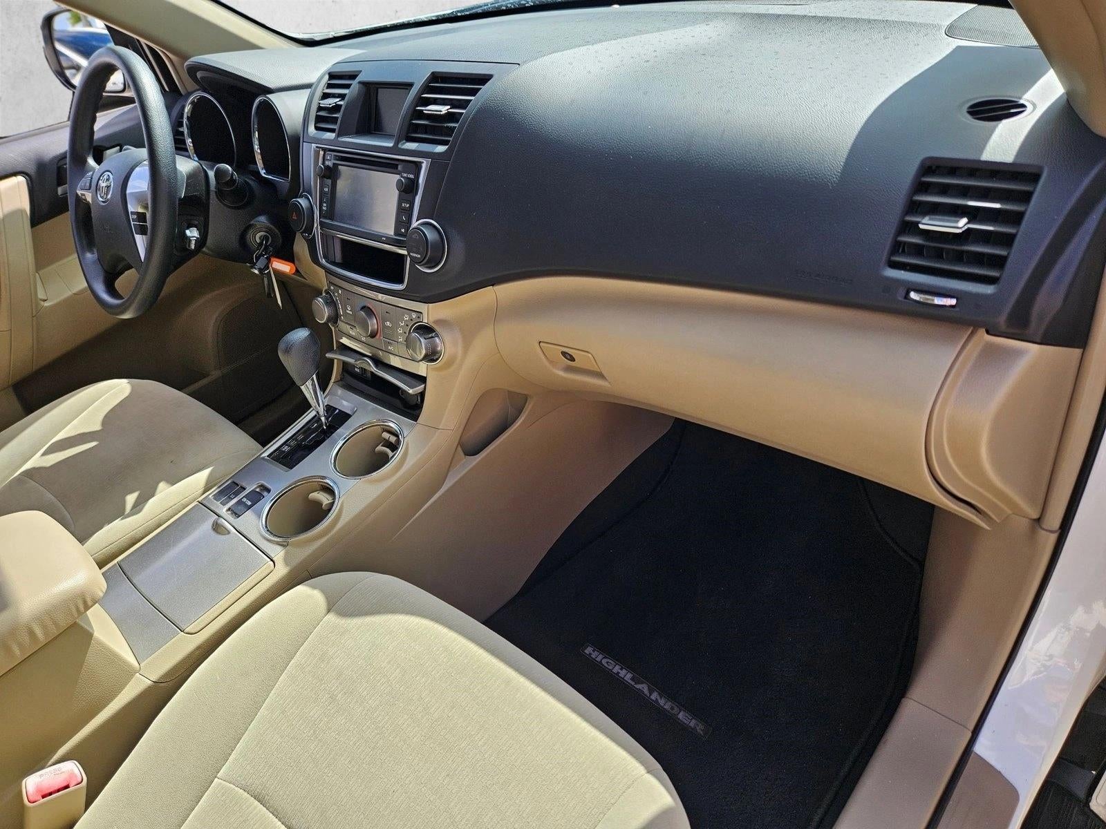 2013 Toyota Highlander FWD 4dr I4 Plus (Natl)