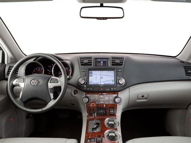 2013 Toyota Highlander FWD 4dr I4 Plus (Natl)
