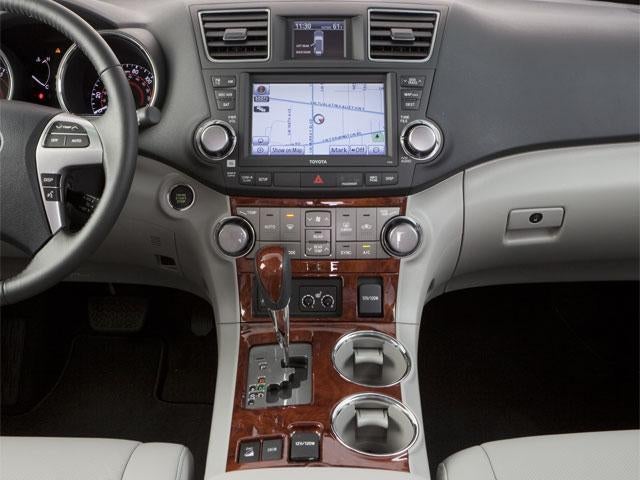 2013 Toyota Highlander FWD 4dr I4 Plus (Natl)