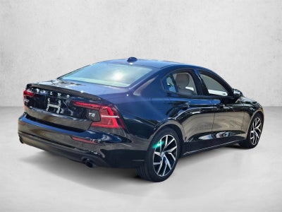 2020 Volvo S60 T5 FWD Momentum