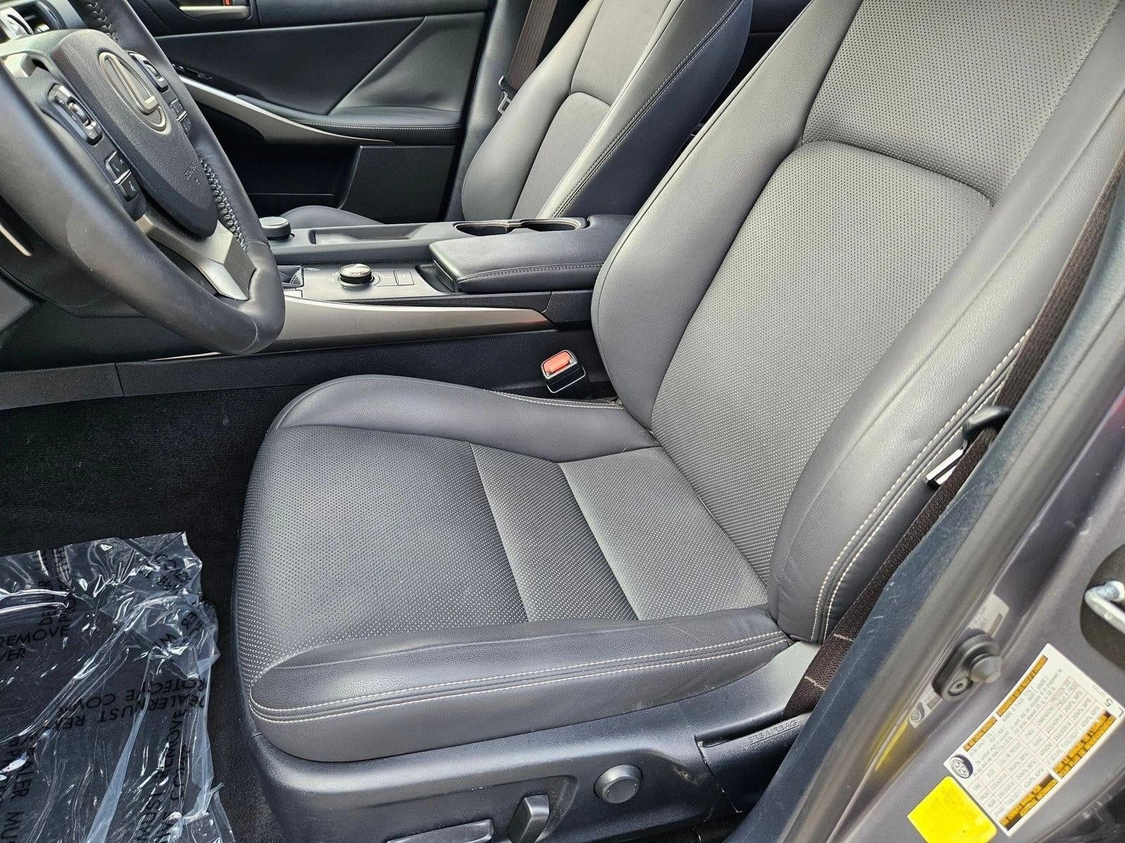 2019 Lexus IS 300 RWD