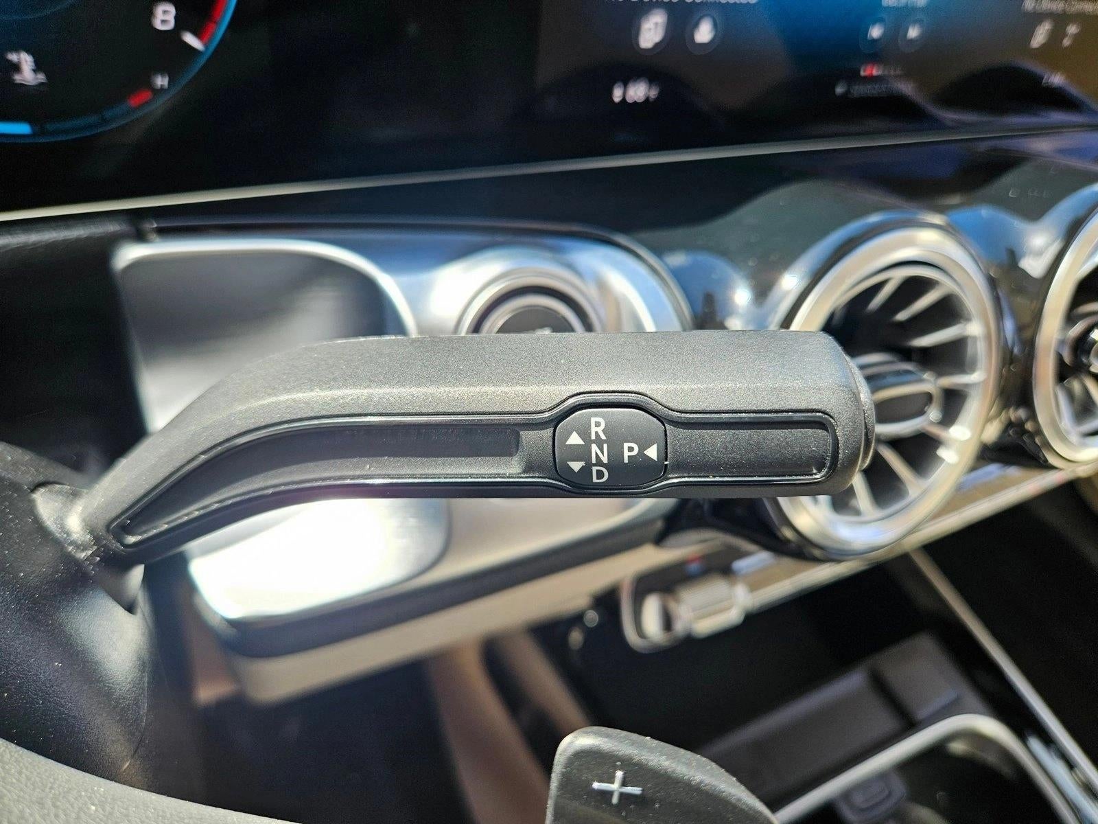 2023 Mercedes-Benz GLB GLB 250 SUV
