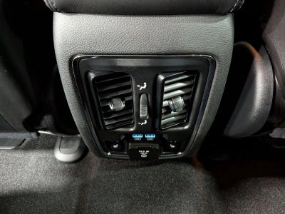 2021 Jeep Grand Cherokee Overland 4x2