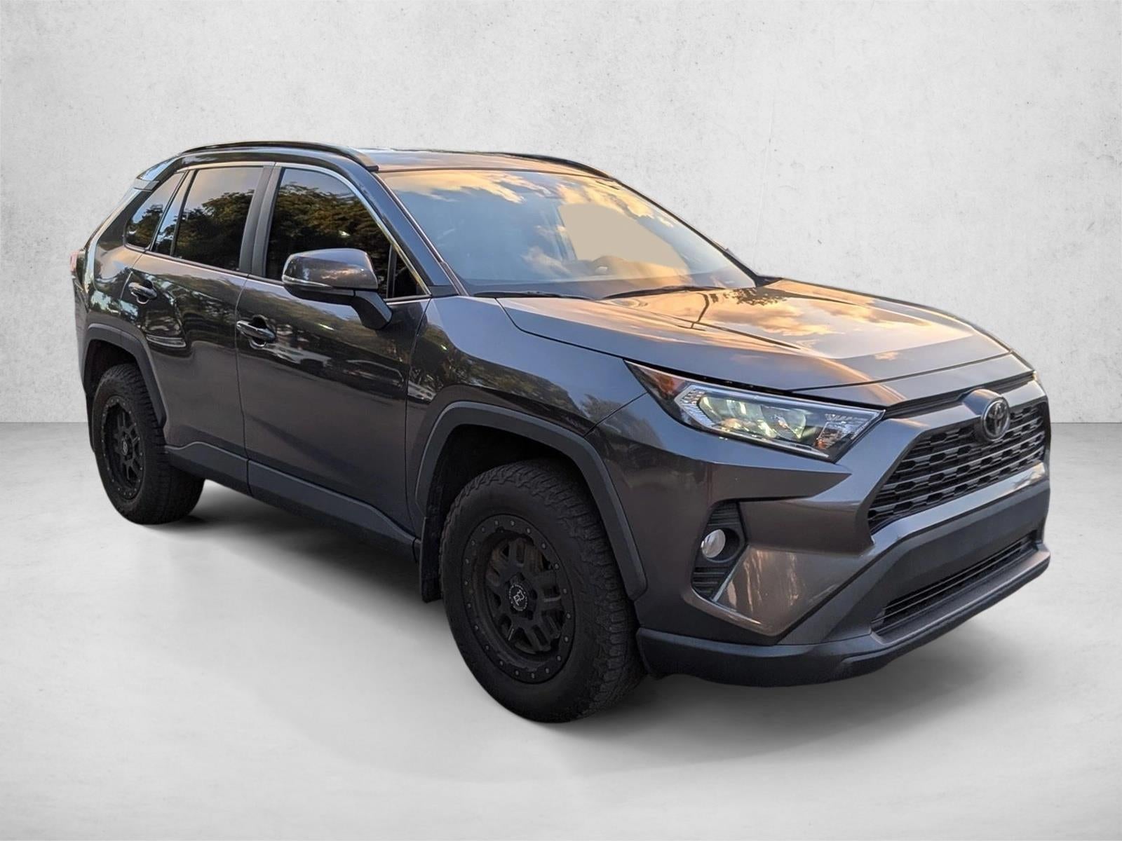 2020 Toyota RAV4 XLE FWD (GS)