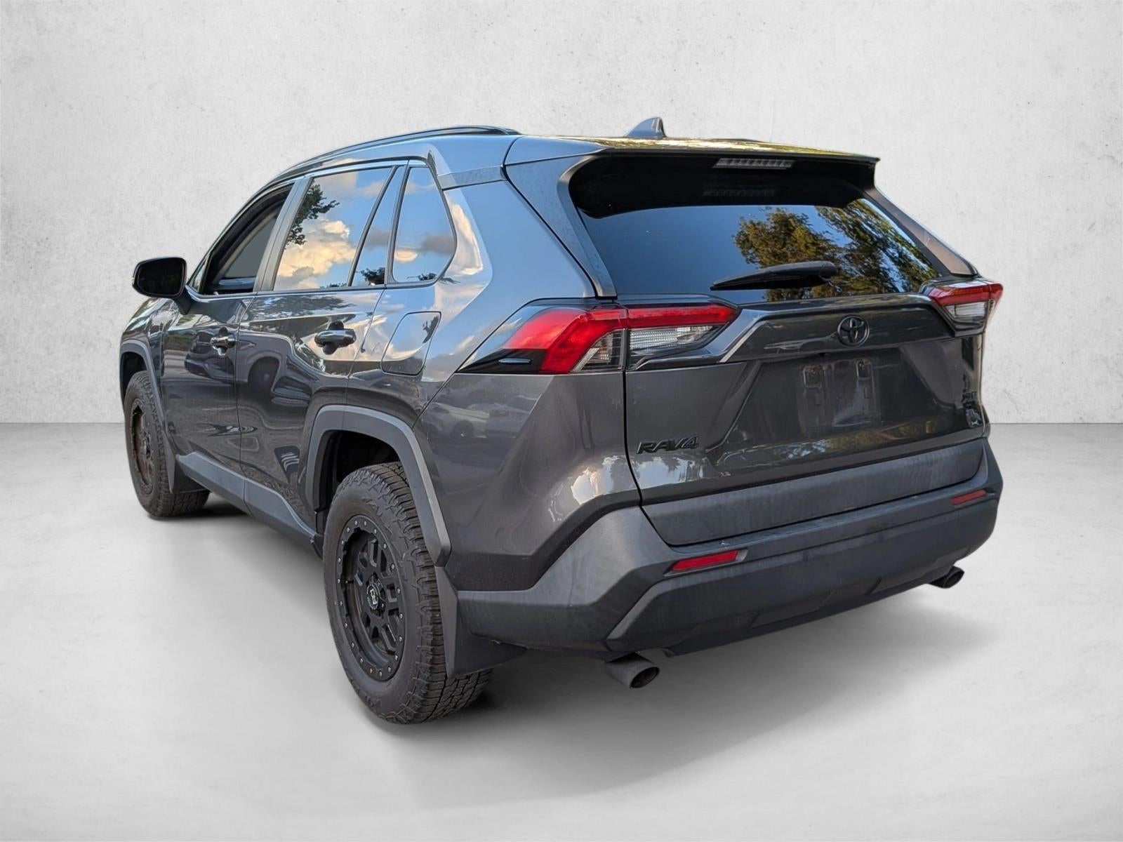 2020 Toyota RAV4 XLE FWD (GS)