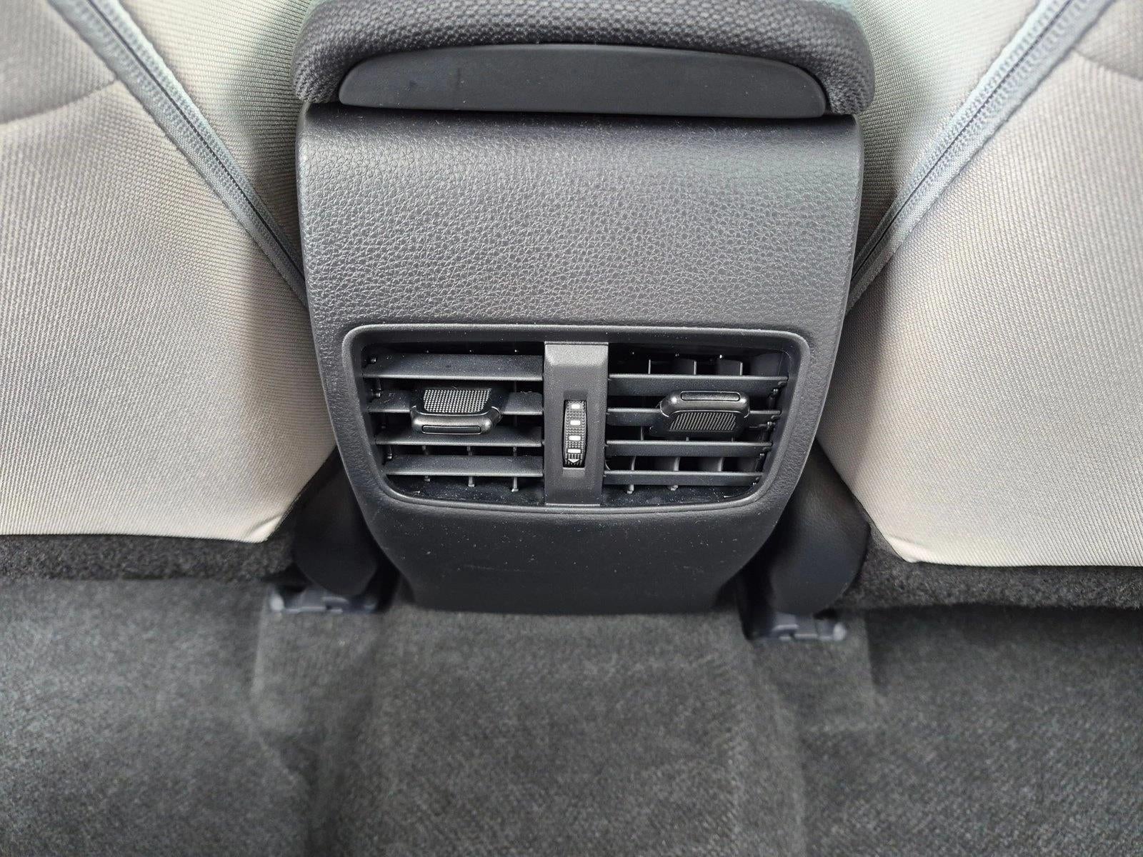 2025 Toyota Corolla Cross L 2WD (Natl)